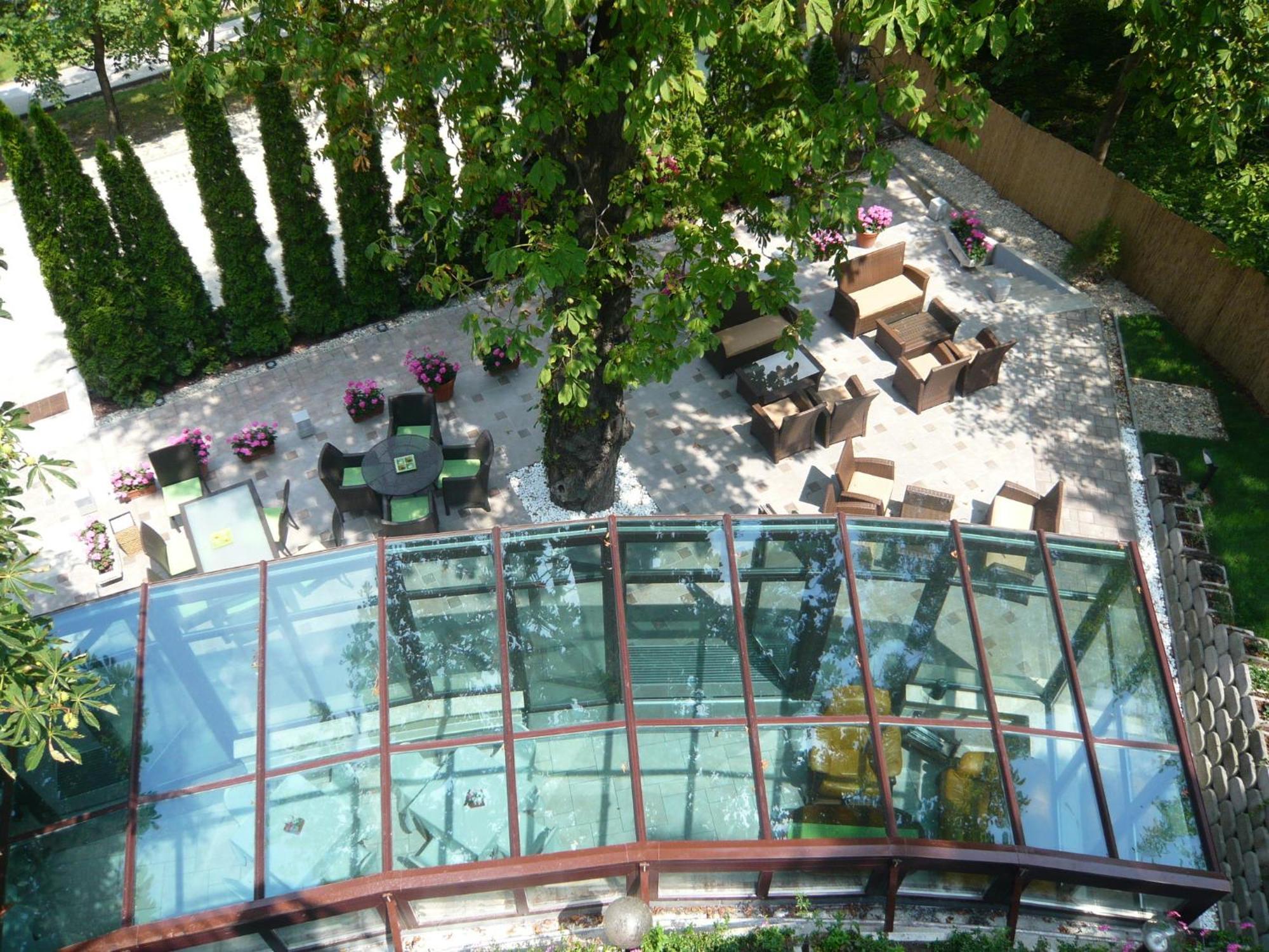 Hotel Bobbio Будапеща Екстериор снимка