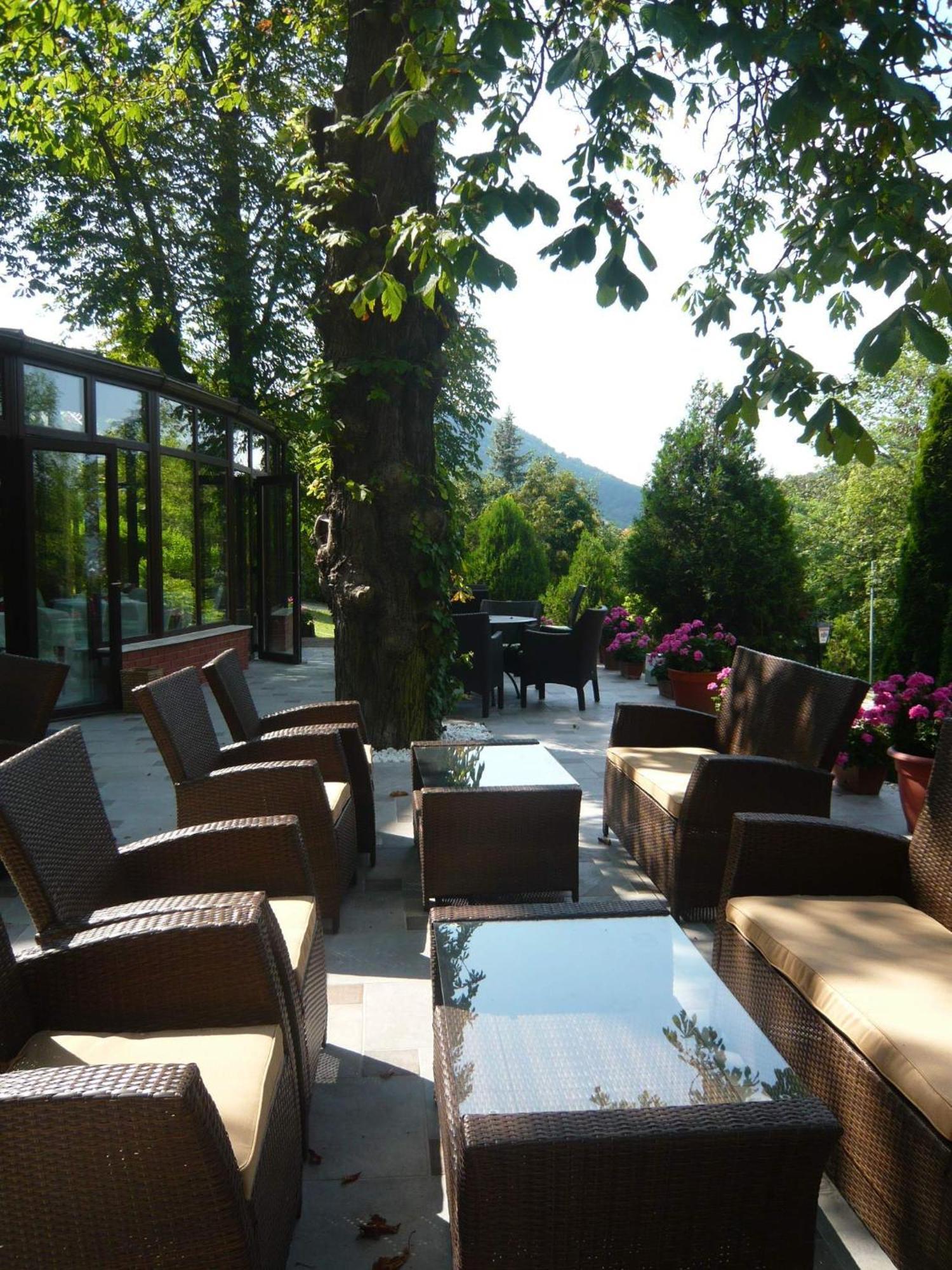 Hotel Bobbio Будапеща Екстериор снимка
