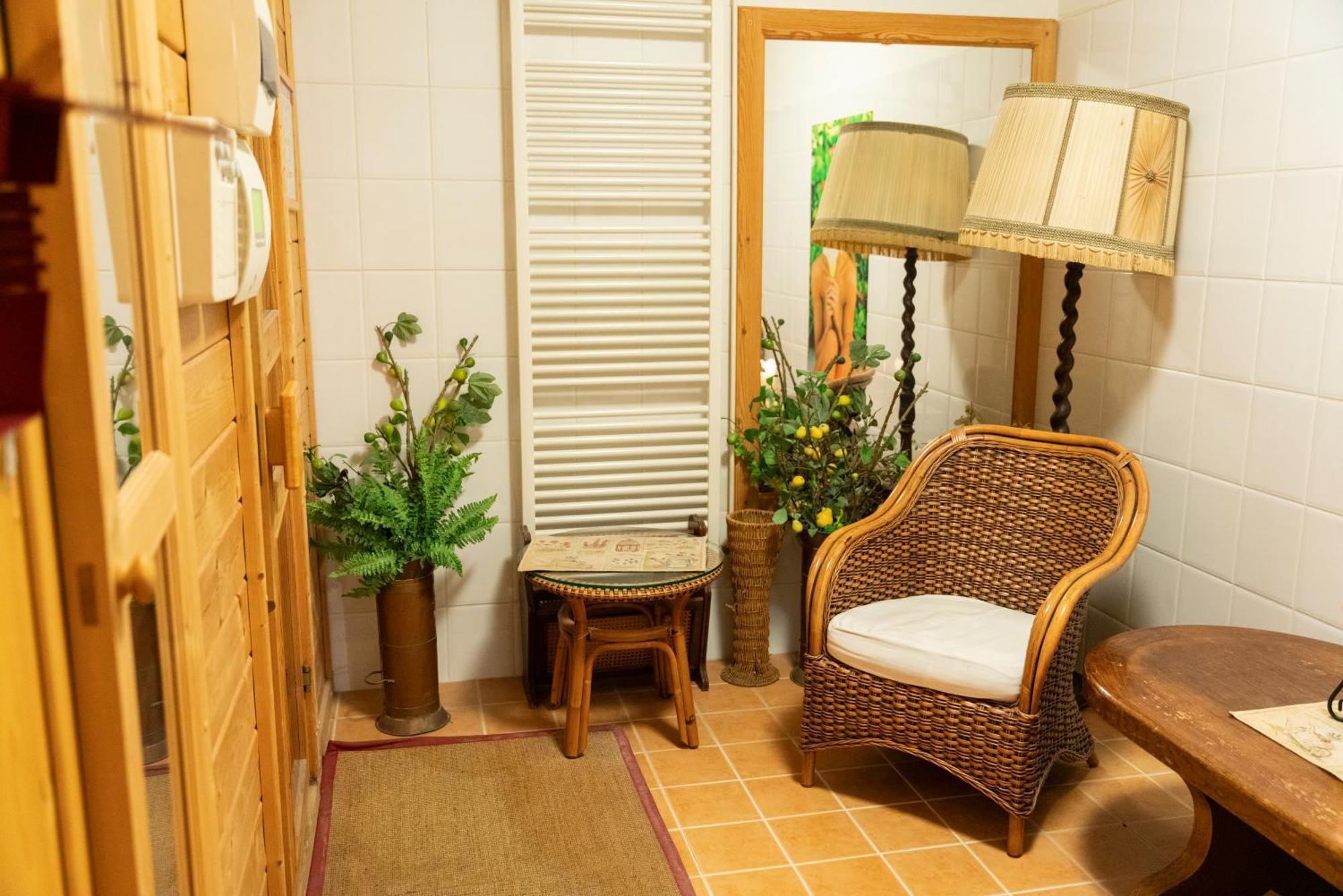 Hotel Bobbio Будапеща Екстериор снимка