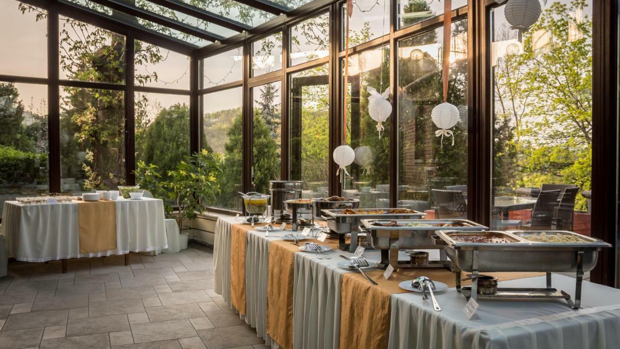 Hotel Bobbio Будапеща Екстериор снимка
